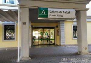 Centro de Salud Puerta Blanca en Málaga. Centro de Atención Primaria Público del Servicio Andaluz de Salud de la Junta de Andalucía